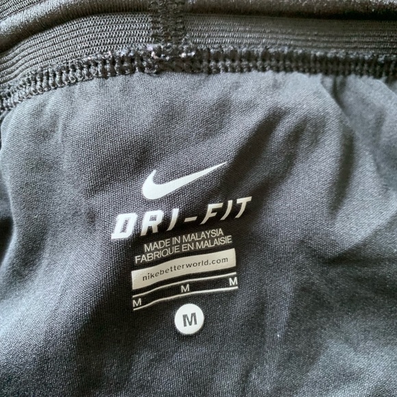 Nike black drifit running shorts - Picture 4 of 4